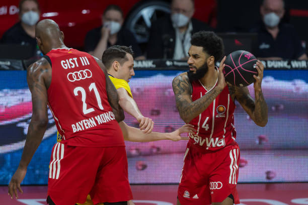 冬奥会的巨 冬奥会的巨