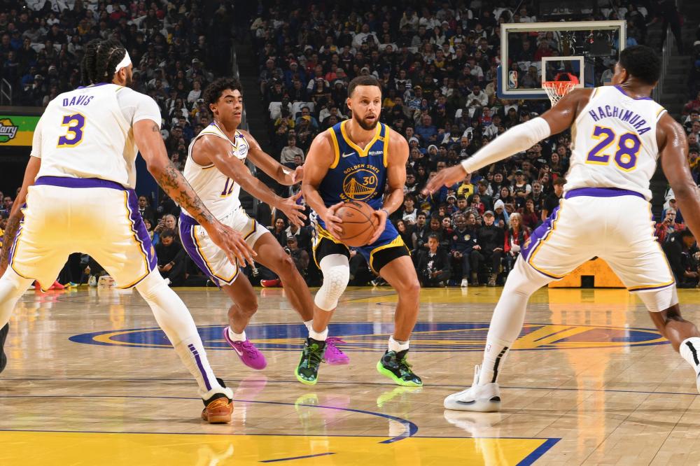 挺身而出的 挺身而出的